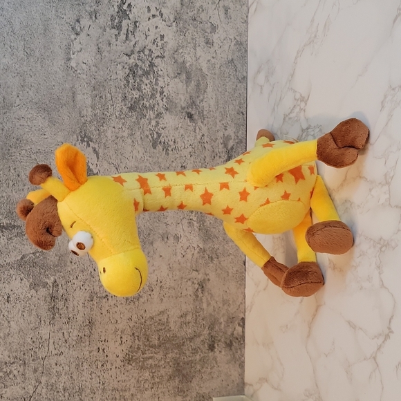 Toys 'R Us Birthday Geoffrey the Giraffe Exclusive 2015 Plush stuffed animal - Picture 4 of 7